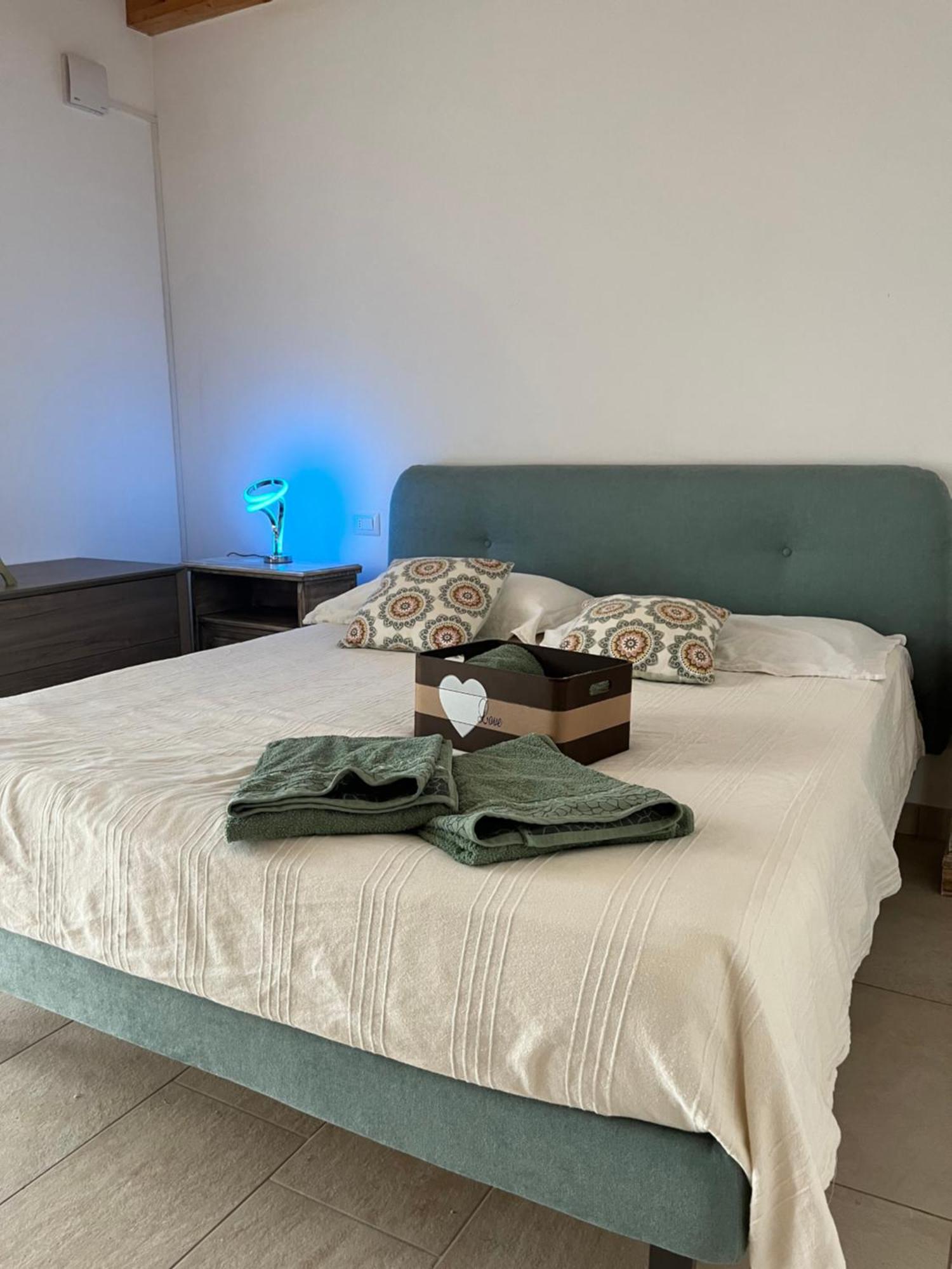 Orchidea Del Garda Rooms & Apartments Peschiera del Garda Exterior foto